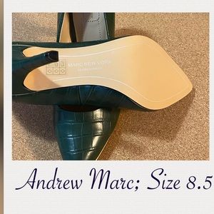 Andrew Marc. Size 8.5 green Pump
